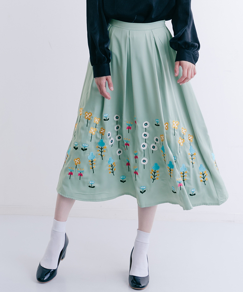 liilu 刺繍スカート モール刺繍花柄スカート | フレアスカート | Noela OFFICIAL WEB