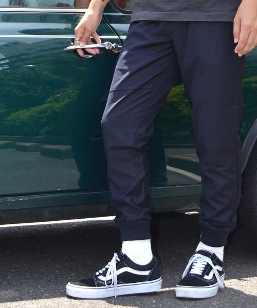 SHIPS（シップス）の「SU: T/R スリムジョガー 9分丈パンツ■（その他パンツ・メンズ・ブラック/ネイビー/グレー・LARGE/MEDIUM/SMALL/X-LARGE）」の3枚目の写真