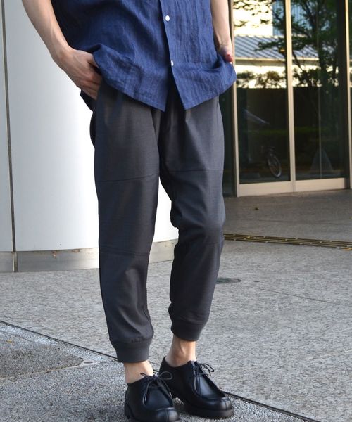 SHIPS（シップス）の「SU: T/R スリムジョガー 9分丈パンツ■（その他パンツ・メンズ・ブラック/ネイビー/グレー・LARGE/MEDIUM/SMALL/X-LARGE）」の21枚目の写真