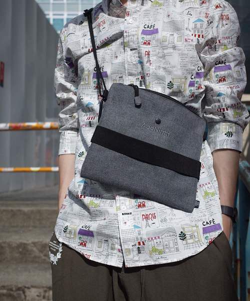 rovtski（ロフトスキー）の「POLY CVサコッシュ（ショルダーバッグ・メンズ・ブラック/グリーン/レッド/マスタード/ネイビー/グレー・FREE）」の3枚目の写真