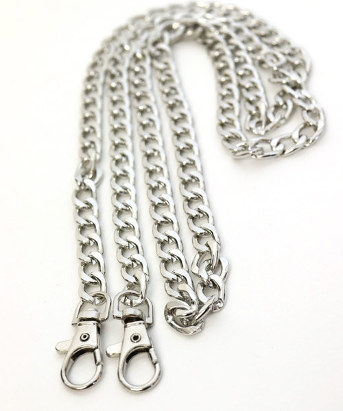 florist（フローリスト）の「【3way】チェーントリミングポーチバッグ（ショルダーバッグ・レディース・ホワイト/ブラック/シルバー・FREE）」の8枚目の写真