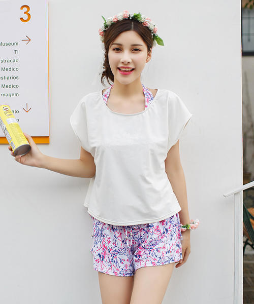 Angel Luna(エンジェルルナ)の「//新色追加【14色】水着 レディース Tシャツ タンキニ ショートパンツ インナーショーツ付 体型カバー 水着 swimwear セットアップ(5点セット)(水着)」|ピンク系その他