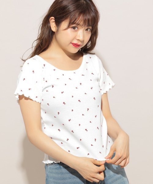 apres jour(アプレジュール)の「花柄ワッフルTシャツ【ZOZOTOWN限定アイテム】(Tシャツ/カットソー・レディース・ベージュ/オフホワイト・フリー)」の5枚目の写真