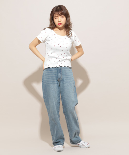 apres jour(アプレジュール)の「花柄ワッフルTシャツ【ZOZOTOWN限定アイテム】(Tシャツ/カットソー・レディース・ベージュ/オフホワイト・フリー)」の6枚目の写真