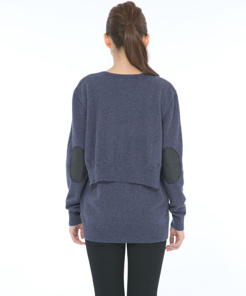 JOSEPH(ジョセフ)の「CASHMERE 12GG Vネック+パッチ ニット(ニット/セーター・レディース・グレー系/ブラック系/ダルブルー系・MEDIUM)」の4枚目の写真