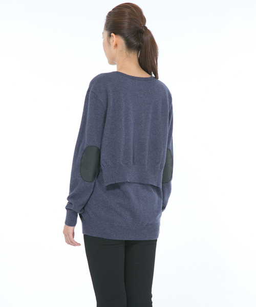 JOSEPH(ジョセフ)の「CASHMERE 12GG Vネック+パッチ ニット(ニット/セーター・レディース・グレー系/ブラック系/ダルブルー系・MEDIUM)」の5枚目の写真