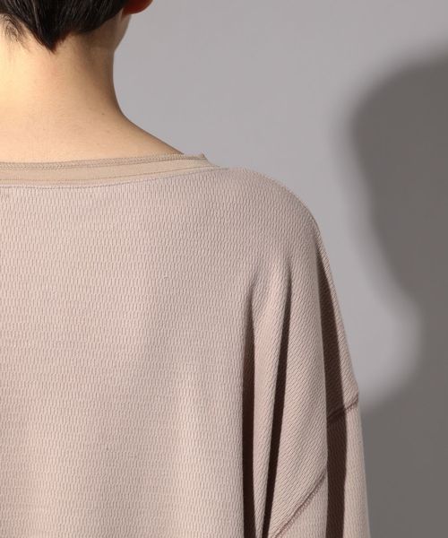 PAGEBOY（ページボーイ）の「ハニカムヘンリーネックプルオーバー（Tシャツ/カットソー・レディース・ベージュ/オフホワイト/ブラック/アイボリー・FREE）」の13枚目の写真