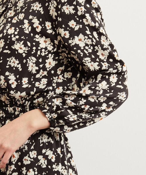 green label relaxing（グリーンレーベルリラクシング）の「FFC フラワー プリント ティアード ワンピース ◆（ワンピース・レディース・ブラック/ケリー・FREE）」の10枚目の写真