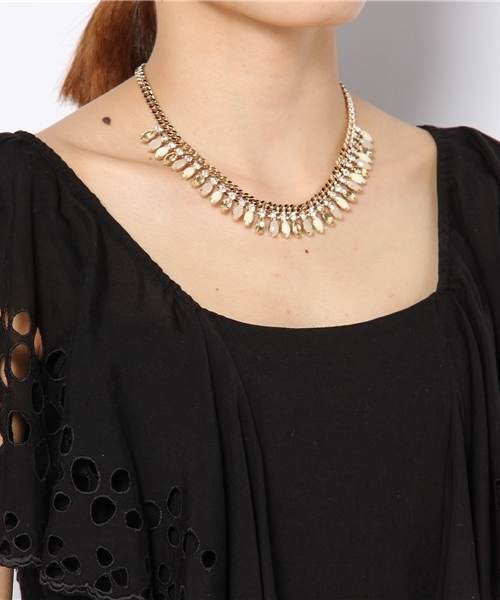 LOUNGEDRESS（ラウンジドレス）の「クリアビジューネックレス（ネックレス・レディース・イエロー/ブルー・ﾌﾘ-）」の3枚目の写真