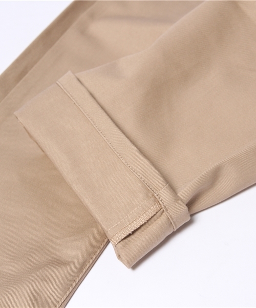 AMERICAN RAG CIE（アメリカンラグシー）の「BROOKLYN DENIM/ スリムチノパンツ 111-BRM-M701-1FCT-SAN（チノパンツ・メンズ・ベージュ・31/28/30/32/29）」の2枚目の写真