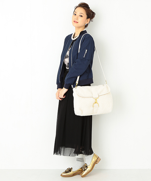 Ray BEAMS（レイビームス）の「SOLPRESA×BEAMS / 別注 ボア クラッチバッグ（クラッチバッグ・レディース・クリーム/その他1・ONE SIZE）」の15枚目の写真