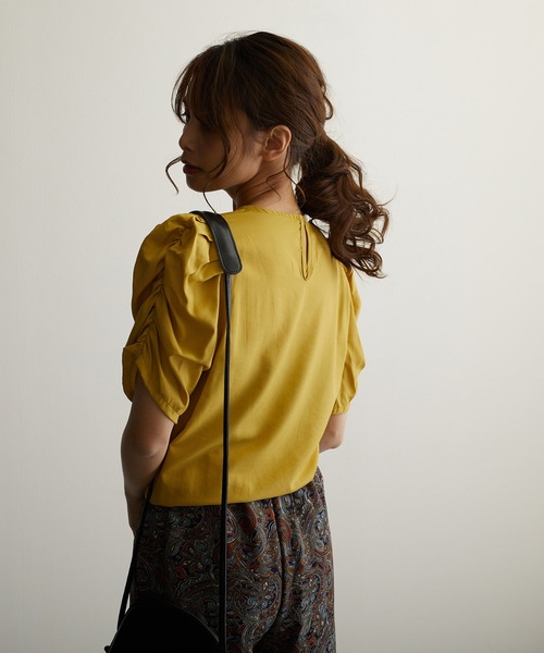 Jewelobe（ジュエローブ）の「袖ボリュームトップス（シャツ/ブラウス・レディース・オフホワイト/ピンク/イエロー/グリーン・FREE）」の7枚目の写真