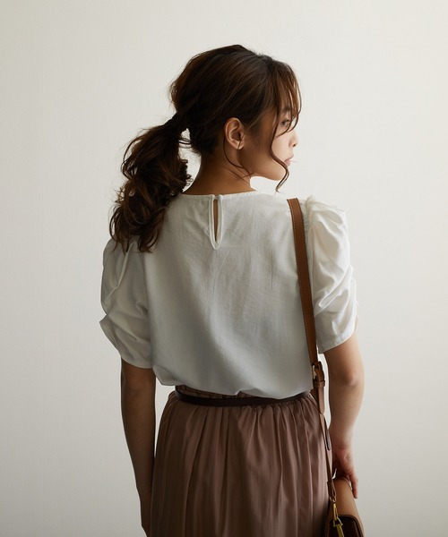 Jewelobe（ジュエローブ）の「袖ボリュームトップス（シャツ/ブラウス・レディース・オフホワイト/ピンク/イエロー/グリーン・FREE）」の12枚目の写真