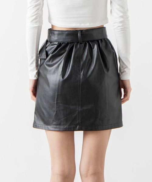 WEGO(ウィゴー)の「WEGO/フェイクレザーベルトジップスカパン(スカート・レディース・ブラック・FREE)」の6枚目の写真