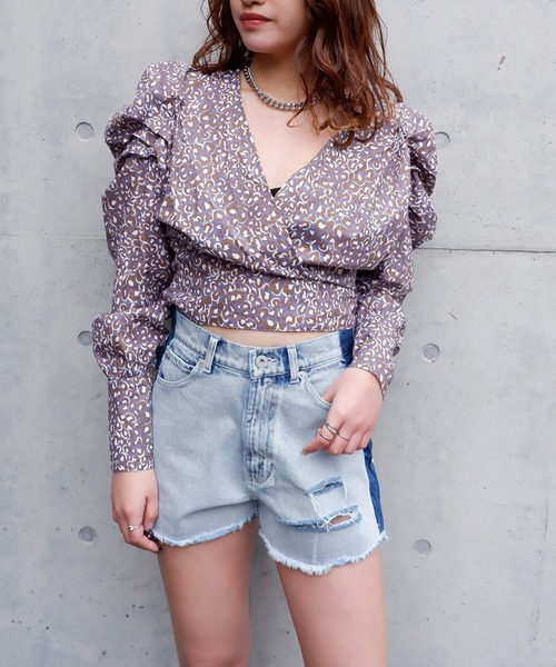 SPIRALGIRL(スパイラルガール)の「ギャザーパフ袖バックリボンブラウス(シャツ/ブラウス・レディース・オフホワイト/ブラウン/ブルー・FREE)」の7枚目の写真