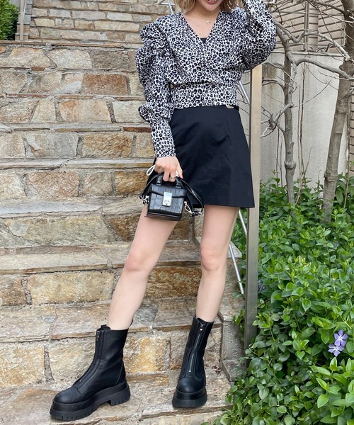 SPIRALGIRL(スパイラルガール)の「ギャザーパフ袖バックリボンブラウス(シャツ/ブラウス・レディース・オフホワイト/ブラウン/ブルー・FREE)」の15枚目の写真