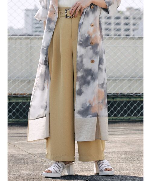 MURUA（ムルーア）の「タックワイドパンツ（その他パンツ・レディース・ブラック/グレー/イエロー/アイボリー・1/2）」の4枚目の写真