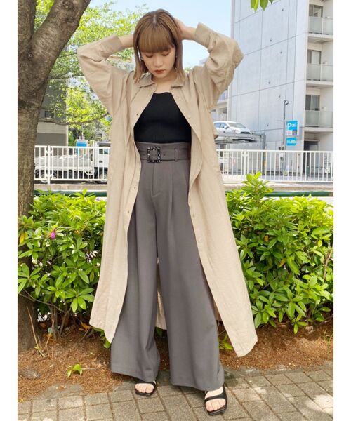 MURUA（ムルーア）の「タックワイドパンツ（その他パンツ・レディース・ブラック/グレー/イエロー/アイボリー・1/2）」の8枚目の写真