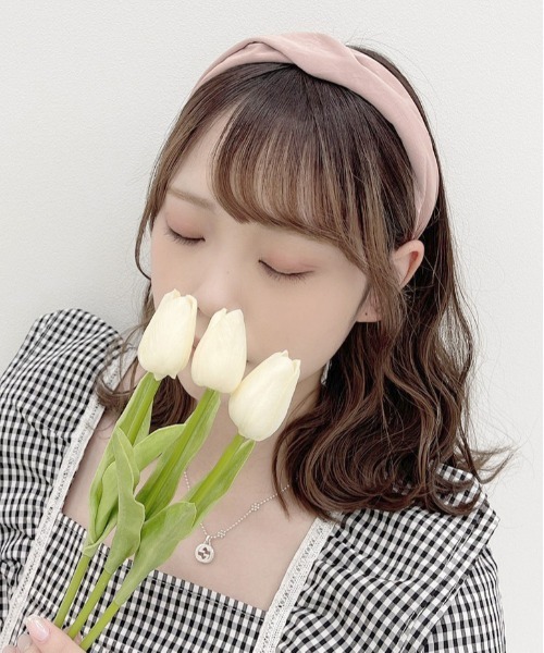 apres jour（アプレジュール）の「【apres jour×ARIAZ】ねじりカチューシャ（カチューシャ・レディース・ブラック/ベージュ/ピンクベージュ・FREE）」の3枚目の写真