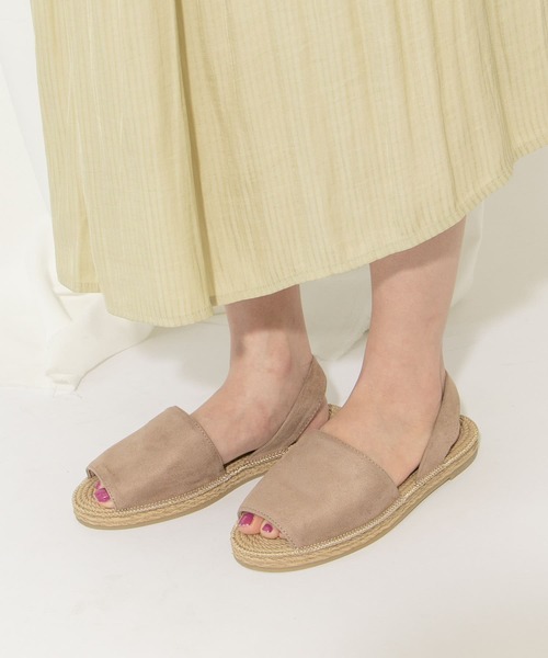 RODE SKO（ロデスコ）の「LIISI セパレートジュート風サンダル∴（サンダル・レディース・ブラック/ベージュ/アニマル・38/37）」の4枚目の写真