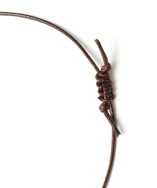 チチカカ（チチカカ）の「ウッドｘカラフル糸巻ネックレス（ネックレス・レディース・ベージュ/ピンク/ブルー・FREE）」の4枚目の写真