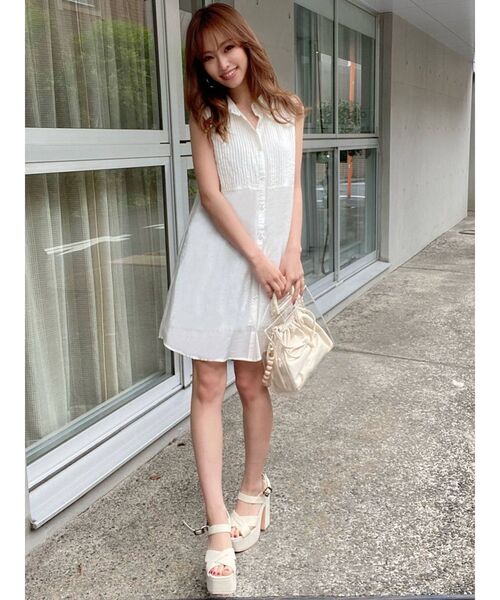 RESEXXY(リゼクシー)の「クロスデザイン厚底サンダル(サンダル・レディース・ブラック/ブラウン/アイボリー・LARGE/MEDIUM/SMALL)」の9枚目の写真