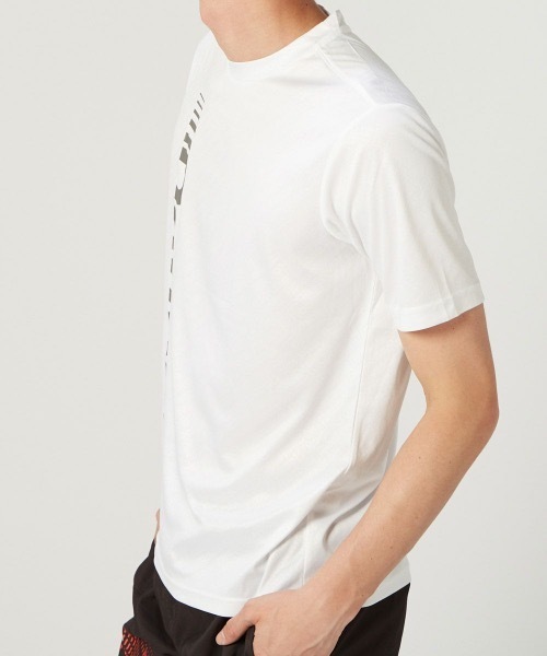 Reebok(リーボック)の「【Reebok/リーボック】UVTシャツ(Tシャツ/カットソー・メンズ・ホワイト/ブラック/ネイビー/グリーン/オレンジ・MEDIUM/LARGE/X-LARGE)」の14枚目の写真