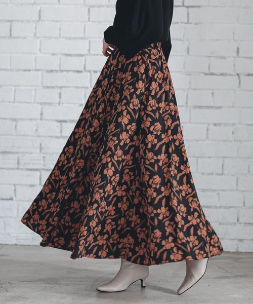 Andemiu(アンデミュウ)の「【WEB限定】アソートフレアスカート954137(スカート・レディース・ブラック/オフホワイト/スミクロ/ブラック系その他/ブラウン/ベージュ/ブラック系その他2/ブルー/グリーン/ブラック系その他3/ネイビー/ホワイト系その他5/ホワイト系その他6/ブラック×イエロー/グレー/ベージュ系その他/パープル/グリーン系その他/ブラック系その他4/グリーン系その他3/オレンジ/ブラック系その他5/グリーン系その他2/ベージュ系その他2/ピンク/チャコールグレー/キャメル/ボルドー/カーキ/ホワイト系1/ブラック系その他6/ベージュ系2/ダークネイビー/ブラック×ホワイト/その他17/その他20/ホワイト×ブラック/マスタード/ワイン系/ネイビー×ホワイト/グリーン系その他4・FREE)」の9枚目の写真