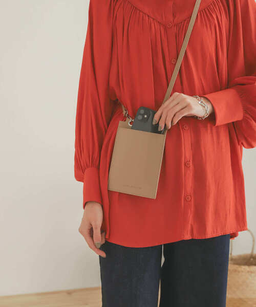 SENSE OF PLACE by URBAN RESEARCH（センスオブプレイスバイアーバンリサーチ）の「MULTI WAYマイクロショルダーバッグ（ショルダーバッグ・レディース・マスタード/ブラック/ベージュ・ONE）」の3枚目の写真