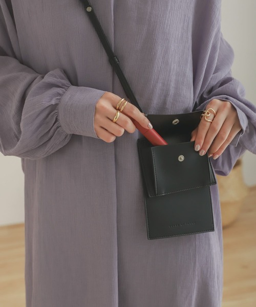 SENSE OF PLACE by URBAN RESEARCH（センスオブプレイスバイアーバンリサーチ）の「MULTI WAYマイクロショルダーバッグ（ショルダーバッグ・レディース・マスタード/ブラック/ベージュ・ONE）」の2枚目の写真