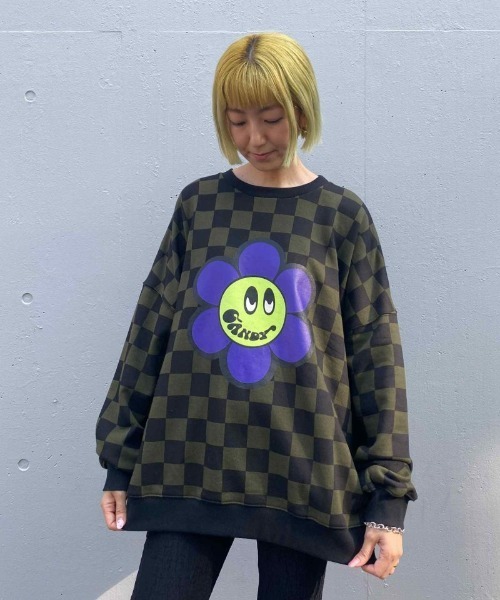 Candy Stripper（キャンディストリッパー）の「MY SUNNY CANDY スウェット（スウェット・レディース・ホワイト×ブラック/ブルー/カーキ・2）」の8枚目の写真