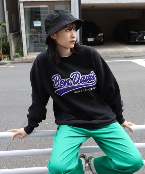 BEN DAVIS(ベンデイビス)の「【BEN DAVIS(ベンデイビス)】≪NAVAL別注≫ STADIUM LOGO WAPPEN CREW NECK SWEAT / スタジアム ロゴ ワッペン クルーネック スウェット(スウェット・メンズ・オレンジ系その他2/ネイビー/ブラック/オフホワイト/グリーン系その他/ロイヤルブルー・MEDIUM/LARGE/X-LARGE)」の15枚目の写真