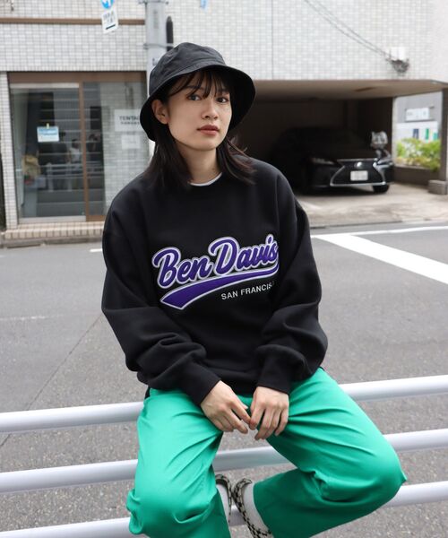 BEN DAVIS(ベンデイビス)の「【BEN DAVIS(ベンデイビス)】≪NAVAL別注≫ STADIUM LOGO WAPPEN CREW NECK SWEAT / スタジアム ロゴ ワッペン クルーネック スウェット(スウェット・メンズ・オレンジ系その他2/ネイビー/ブラック/オフホワイト/グリーン系その他/ロイヤルブルー・MEDIUM/LARGE/X-LARGE)」の17枚目の写真