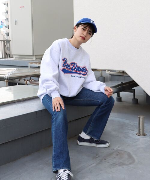 BEN DAVIS(ベンデイビス)の「【BEN DAVIS(ベンデイビス)】≪NAVAL別注≫ STADIUM LOGO WAPPEN CREW NECK SWEAT / スタジアム ロゴ ワッペン クルーネック スウェット(スウェット・メンズ・オレンジ系その他2/ネイビー/ブラック/オフホワイト/グリーン系その他/ロイヤルブルー・MEDIUM/LARGE/X-LARGE)」の18枚目の写真