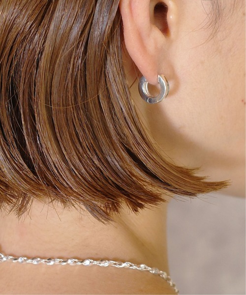 ISOLATION（アイソレーション）の「【ISOLATION / アイソレーション】silver925 Wrap Pierce 12.3mm/ シルバー925 ラップピアス（ピアス（片耳用）・レディース・シルバー・FREE）」の2枚目の写真