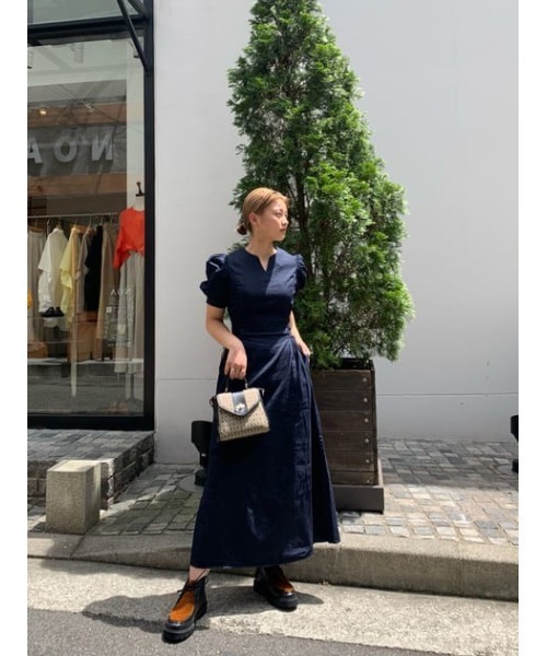 MOUSSY(マウジー)の「SIDE LACE UP ドレス(ワンピース・レディース・オレンジ/ライトブラック/ブルー・2/1)」の13枚目の写真
