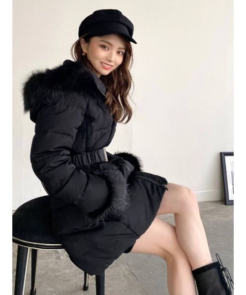 RESEXXY（リゼクシー）の「フード付ダウンコート（ダウンジャケット/コート・レディース・ホワイト/ブラック/ベージュ・SMALL/MEDIUM）」の9枚目の写真