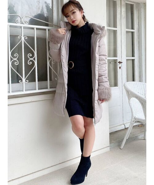 RESEXXY フード付きダウンコート　ベージュ RESEXXY（リゼクシー）の「フード付ダウンコート（ダウン