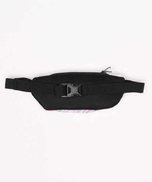 PUMA（プーマ）の「PUMA プーマ ユニセックス PR クラッシック ランニング ウエスト バッグ 0.8L（ボディバッグ/ウエストポーチ・メンズ・ホワイト系その他・フリー）」の3枚目の写真