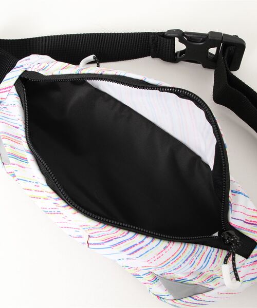 PUMA（プーマ）の「PUMA プーマ ユニセックス PR クラッシック ランニング ウエスト バッグ 0.8L（ボディバッグ/ウエストポーチ・メンズ・ホワイト系その他・フリー）」の4枚目の写真