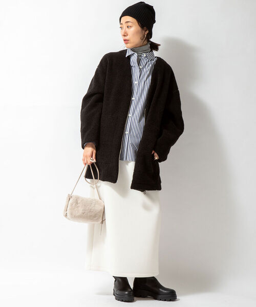 NOLLEY’S(ノーリーズ)の「◇【WEB限定カラーあり】ボアVネックジップブルゾン(ブルゾン・レディース・ブラック/グレー系その他/グレー系その他2・FREE)」の10枚目の写真