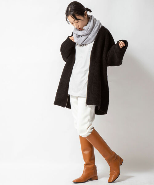 NOLLEY’S(ノーリーズ)の「◇【WEB限定カラーあり】ボアVネックジップブルゾン(ブルゾン・レディース・ブラック/グレー系その他/グレー系その他2・FREE)」の20枚目の写真