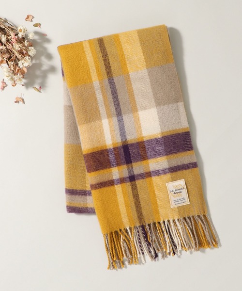 ikka（イッカ）の「抗菌加工マルチチェックマフラー（マフラー・レディース・キャメル/レッド/イエロー/グレー/ブラック/ブルー・FREE）」の4枚目の写真