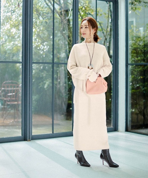 UR'S（ユアーズ）の「袖折り返しﾆｯﾄ×ﾀｲﾄｽｶｰﾄｾｯﾄｱｯﾌﾟ（セットアップ・レディース・ブラック/ネイビー/アイボリー/モカ・S/M/L）」の2枚目の写真