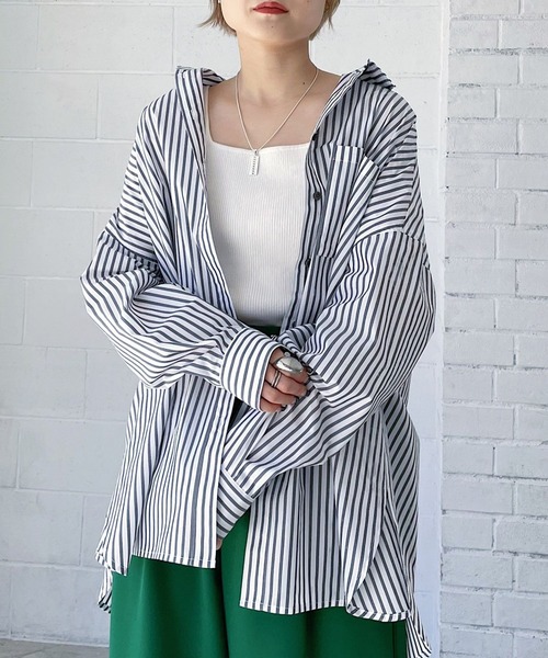 PAGEBOY（ページボーイ）の「ストライプオーバーシャツ（シャツ/ブラウス・レディース・ブルー/ピンク/チャコールグレー・FREE）」の2枚目の写真