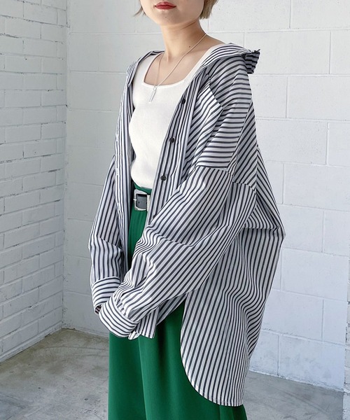 PAGEBOY（ページボーイ）の「ストライプオーバーシャツ（シャツ/ブラウス・レディース・ブルー/ピンク/チャコールグレー・FREE）」の4枚目の写真