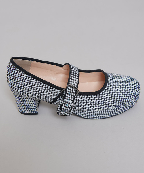 TITTY&CO.（ティティーアンドコー）の「バイカラーパンプス（パンプス・レディース・ブラック/マルチ・SMALL/LARGE/MEDIUM）」の5枚目の写真