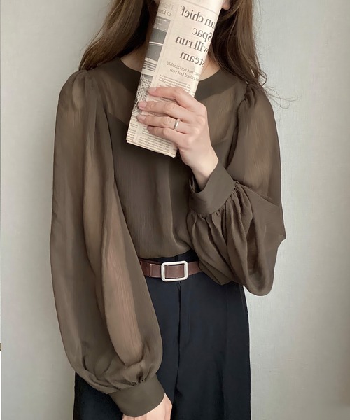 JUNOAH（ジュノア）の「バルーンスリーブシアーブラウス（シャツ/ブラウス・レディース・ホワイト/ブラック/ベージュ/モカ/ピンクベージュ/グリーン系その他/ブルー/テラコッタ/カーキ/グレー/ネイビー・MEDIUM/LARGE/X-LARGE/SMALL）」の15枚目の写真