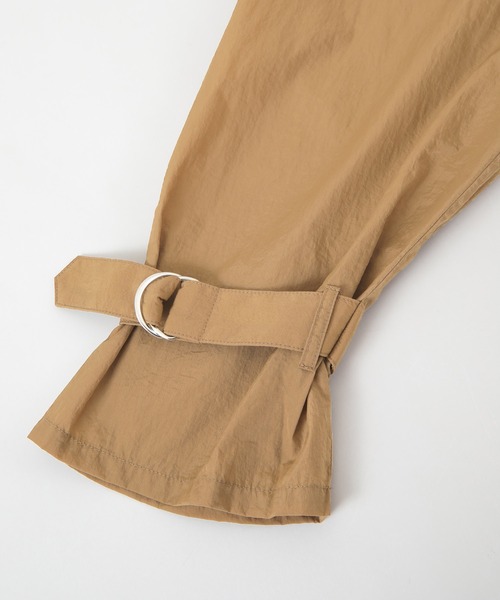 titivate（ティティベイト）の「ケープトレンチオーバーコート（トレンチコート・レディース・アイボリー/ライトブラウン/グリーン・M/S）」の8枚目の写真