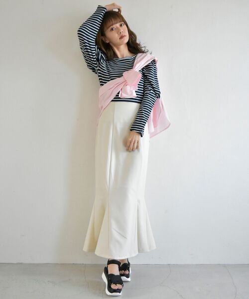 MAJESTIC LEGON（マジェスティックレゴン）の「はなやかカラーマーメイドスカート（スカート・レディース・ピンク/イエロー/アイボリー・MEDIUM）」の4枚目の写真